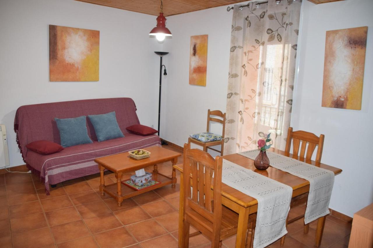 Apartamentos Loli แบร์กา ภายนอก รูปภาพ