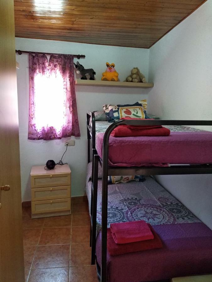 Apartamentos Loli แบร์กา ภายนอก รูปภาพ